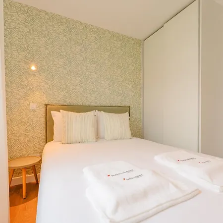 Flh A Quinta Do Conde Iii * فونشال